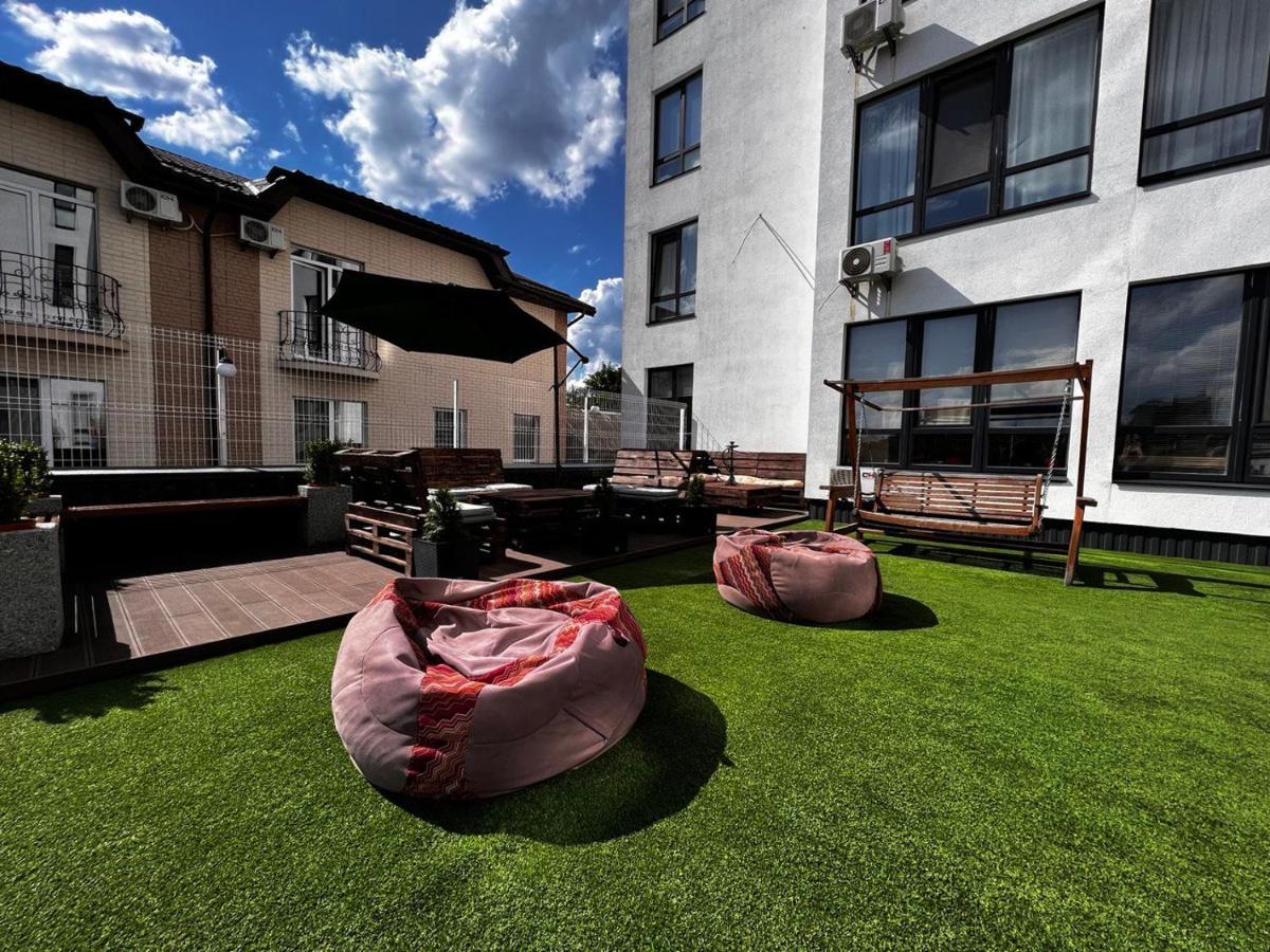 Nyvky Like Home - Studio - Apt 21 Kiev Exteriör bild
